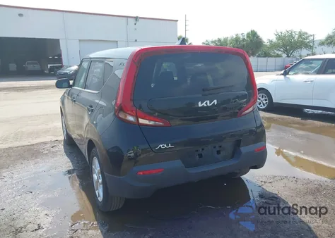 2022 Kia Soul Lx z USA, uszkodzony, nr VIN KNDJ23AU9N7162242